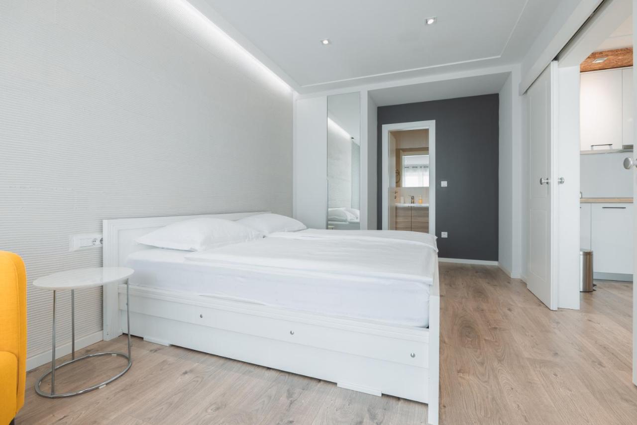 Apartmani Stipe Brela Exterior foto